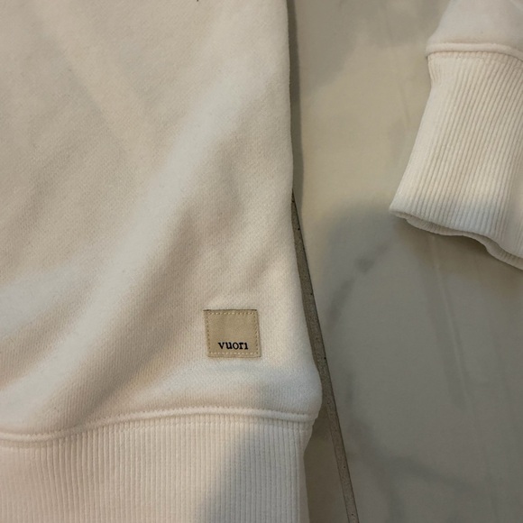 Vuori White Sedona weekender Crewneck Sweatshirt - Picture 3 of 5